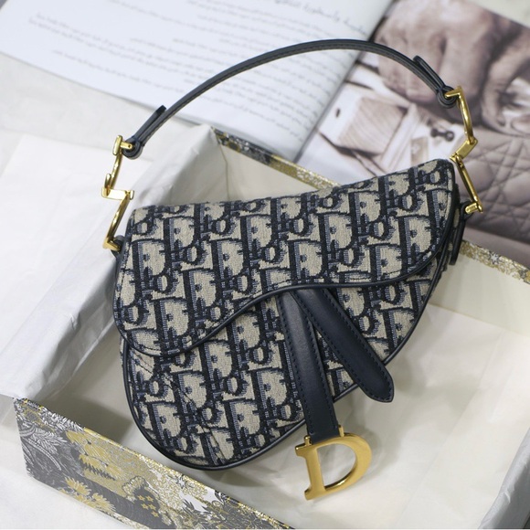 Dior Oblique Canvas Shoulder Bag in Navy and Gold - Picture 1 of 9